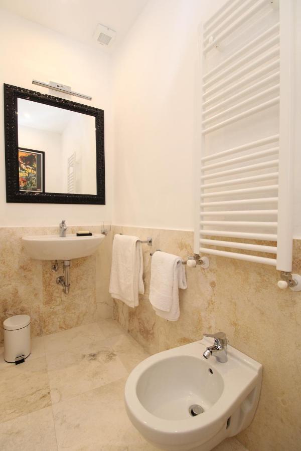 The House Of The Film Apartment เซียนา ภายนอก รูปภาพ